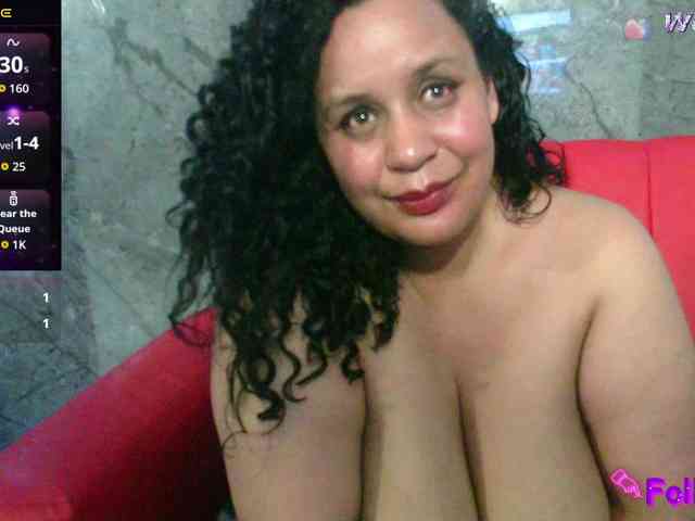 Danielaa-a Live Webcam on BongaCams