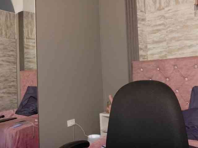 Danielaa-a webcam