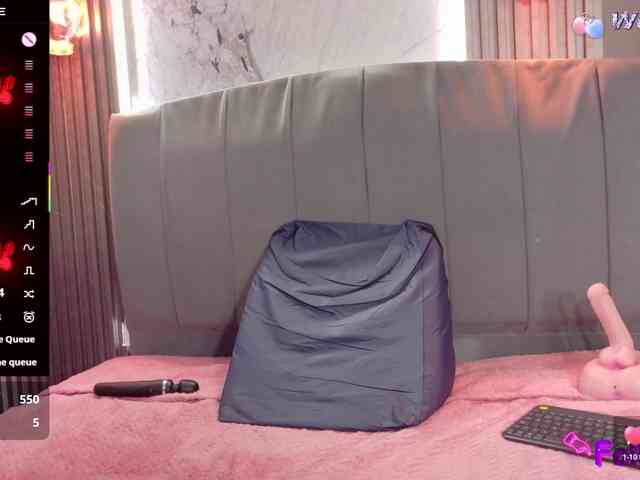 Danielaa-a webcam