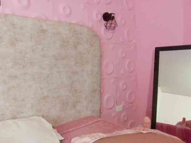 Danielaa-a webcam