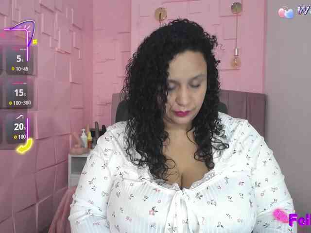 Danielaa-a's webcam live show