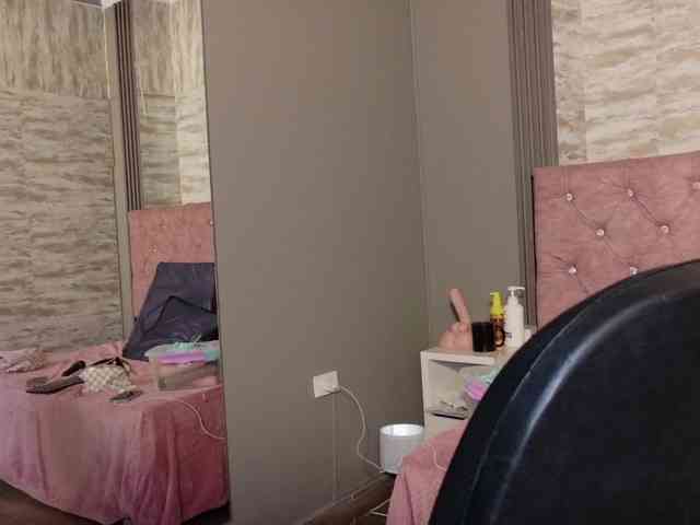 Danielaa-a webcam