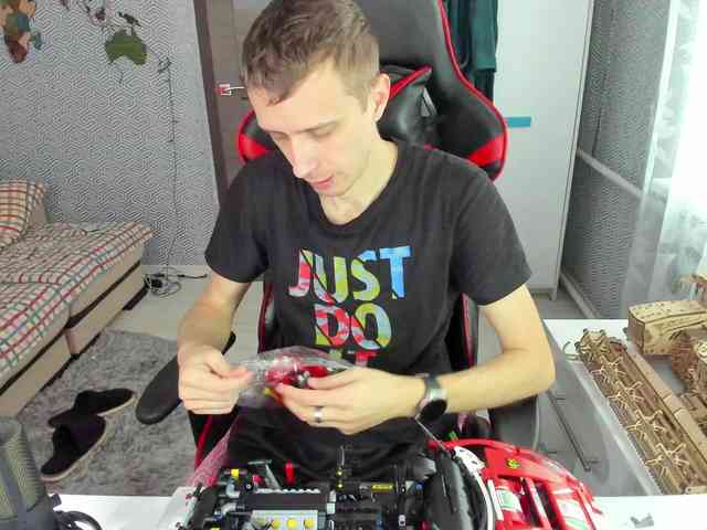 alex13hot1 alex13hot1