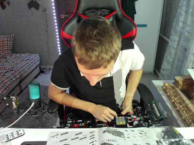 alex13hot1 alex13hot1