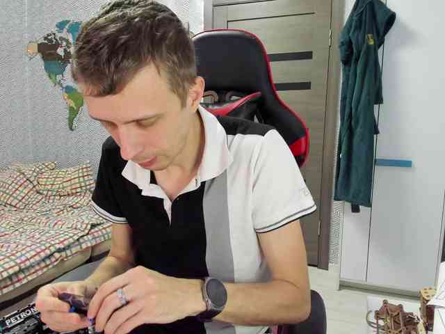 alex13hot1 alex13hot1