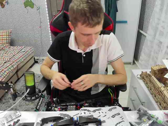 alex13hot1 alex13hot1