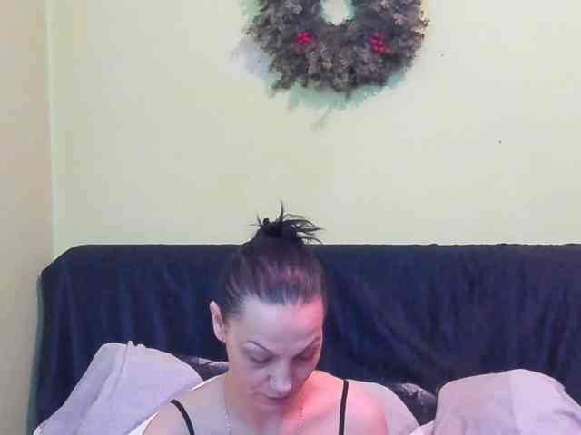 nude amateur BettyVespoli