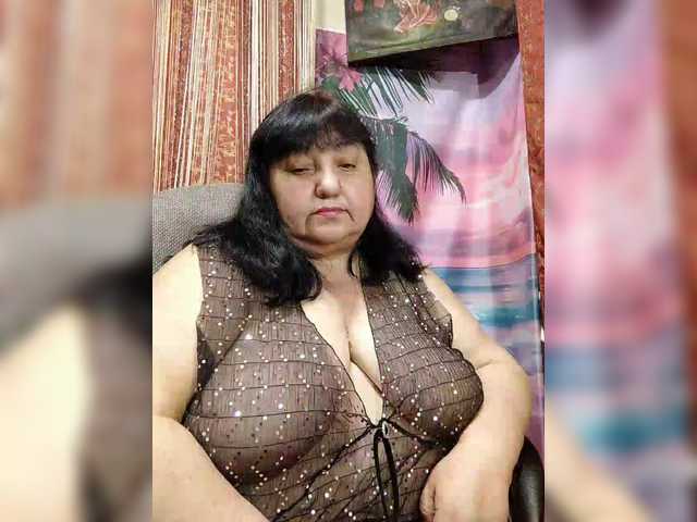 Nezsbudka's BongaCams show and profile