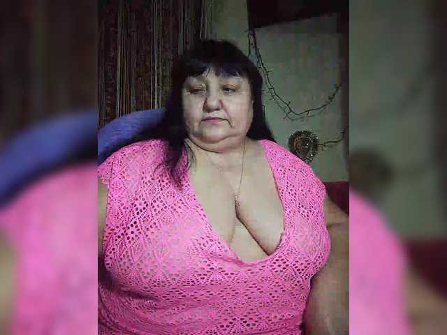 Nezsbudka's BongaCams show and profile