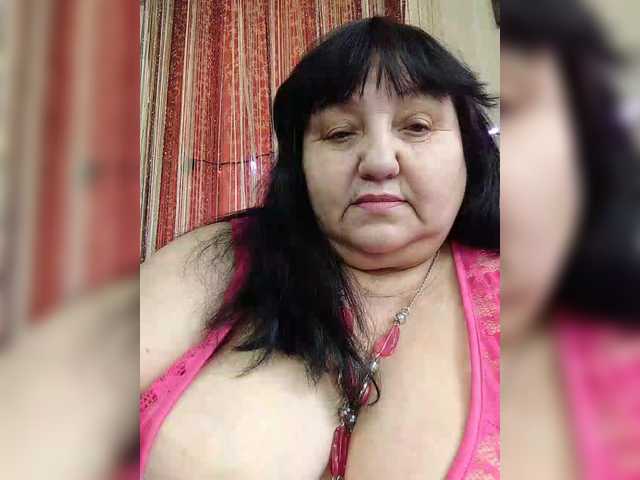 Nezsbudka's BongaCams show and profile