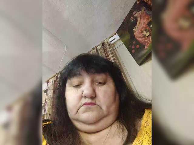 Nezsbudka's BongaCams show and profile