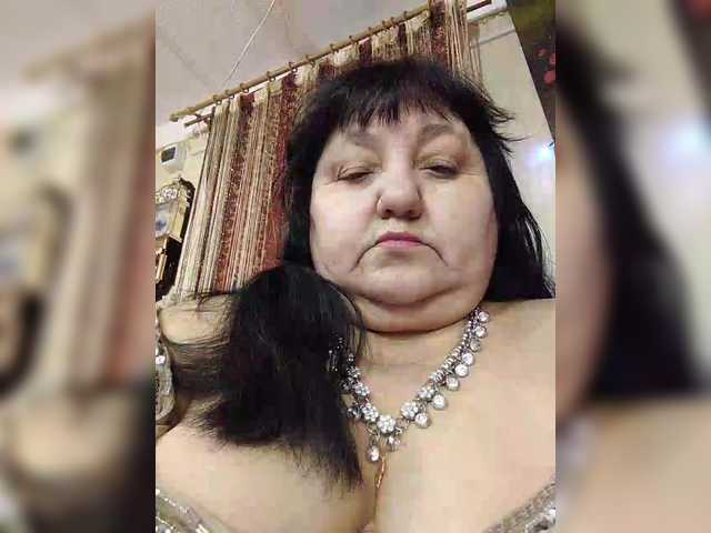 Nezsbudka — hello everyone: friends 5 current, figure 30, chest 50, buttocks 60, stockings to wear 80, this is dressed, you want more private)I have lovense tips me more relax