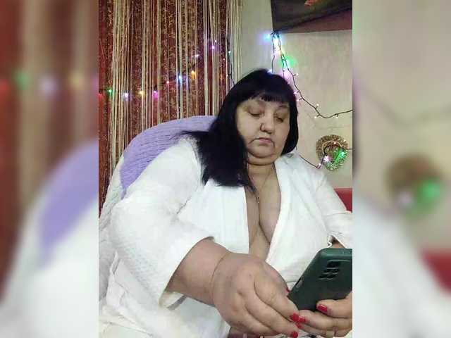 Nezsbudka — hello everyone: friends 5 current, figure 30, chest 50, buttocks 60, stockings to wear 80, this is dressed, you want more private)I have lovense tips me more relax