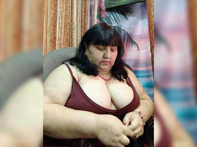 Nezsbudka's BongaCams show and profile