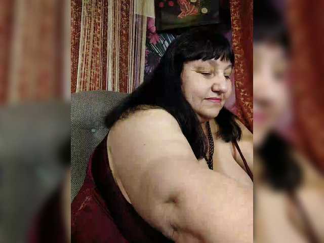 Nezsbudka's BongaCams show and profile