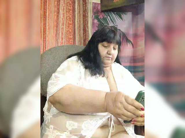 Nezsbudka's BongaCams show and profile