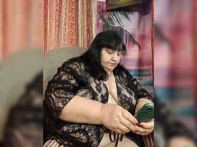 Nezsbudka's BongaCams show and profile