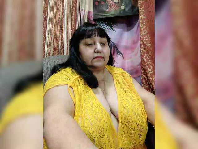 Nezsbudka's BongaCams show and profile