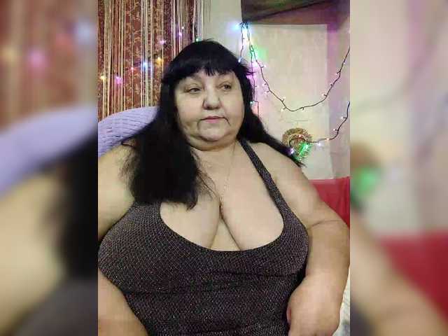 Nezsbudka's BongaCams show and profile