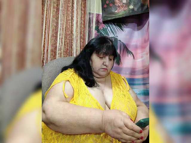 Nezsbudka's BongaCams show and profile