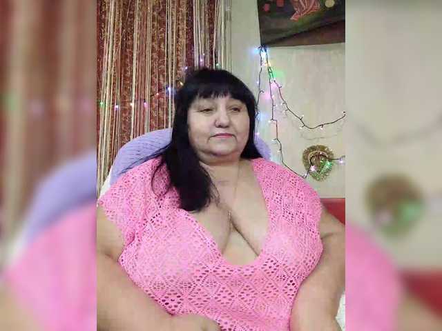 Nezsbudka's BongaCams show and profile