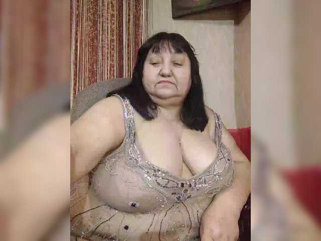 Nezsbudka's BongaCams show and profile