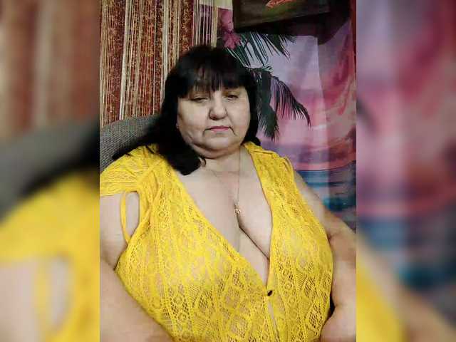 Nezsbudka's BongaCams show and profile