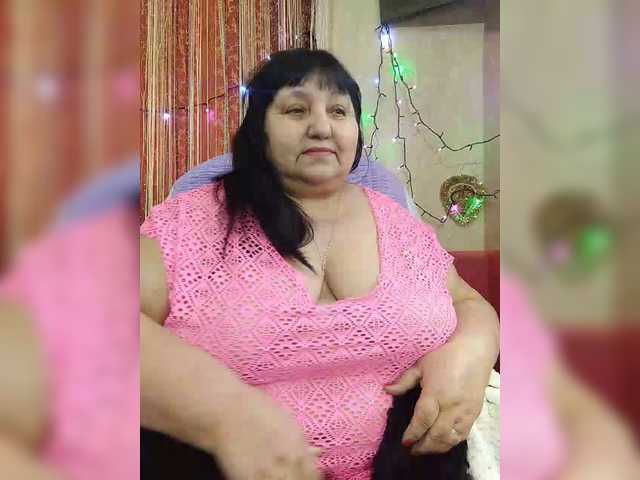 Nezsbudka from BongaCams