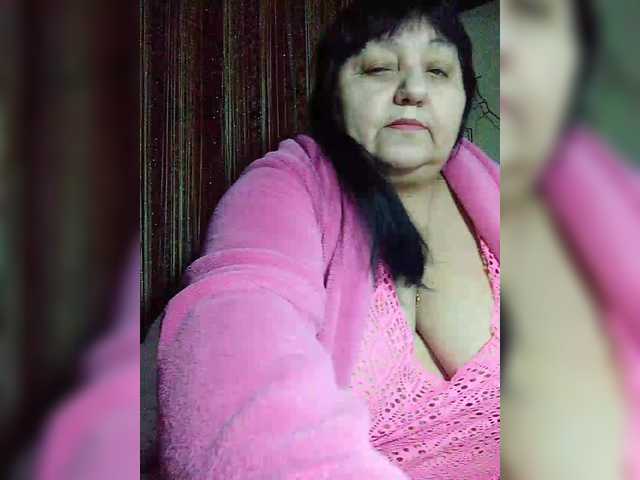 Nezsbudka's BongaCams show and profile