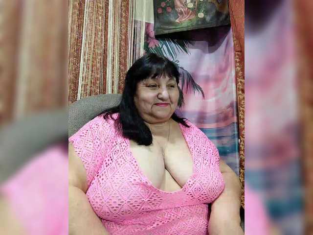 Nezsbudka's BongaCams show and profile