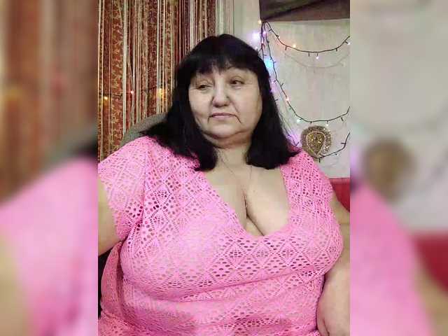 Nezsbudka's BongaCams show and profile