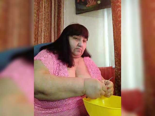 Nezsbudka's BongaCams show and profile