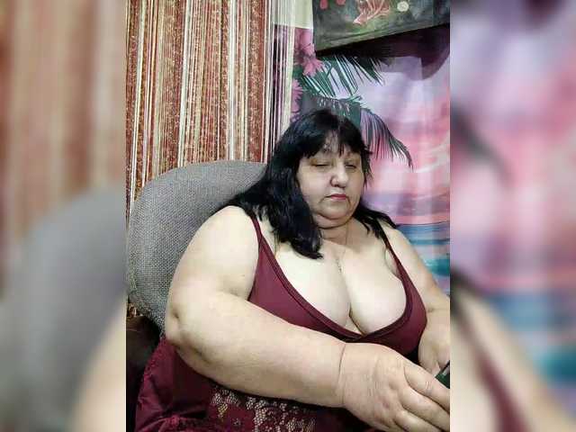 Nezsbudka's BongaCams show and profile