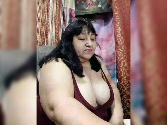 Nezsbudka's BongaCams show and profile