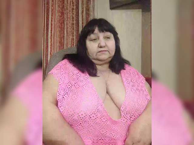 Nezsbudka's BongaCams show and profile