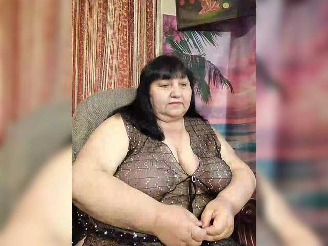 Nezsbudka's BongaCams show and profile