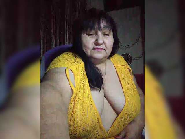 Nezsbudka's BongaCams show and profile