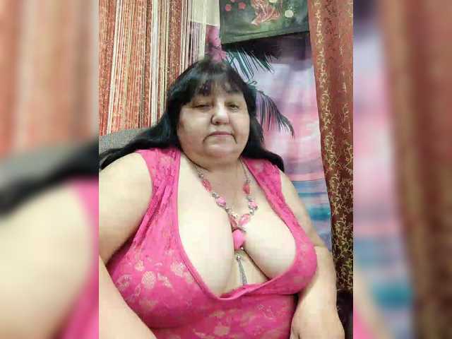 Nezsbudka's BongaCams show and profile