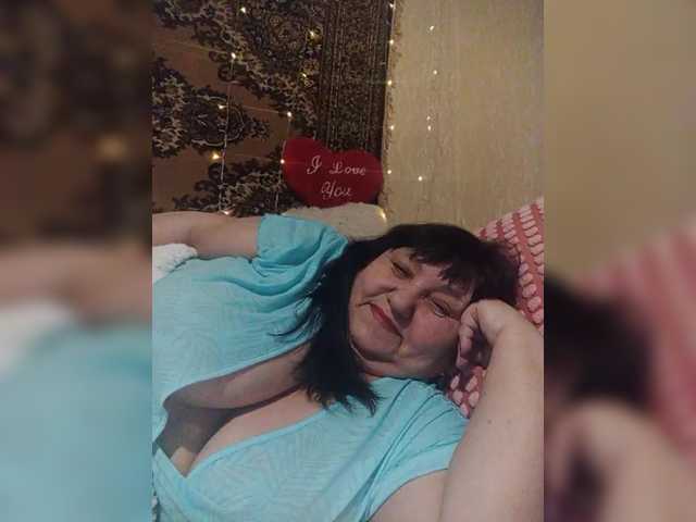 Nezsbudka's BongaCams show and profile