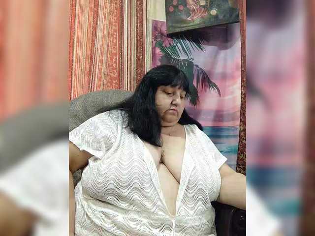 Nezsbudka's BongaCams show and profile