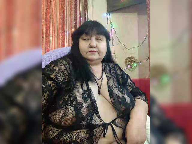 Nezsbudka's BongaCams show and profile