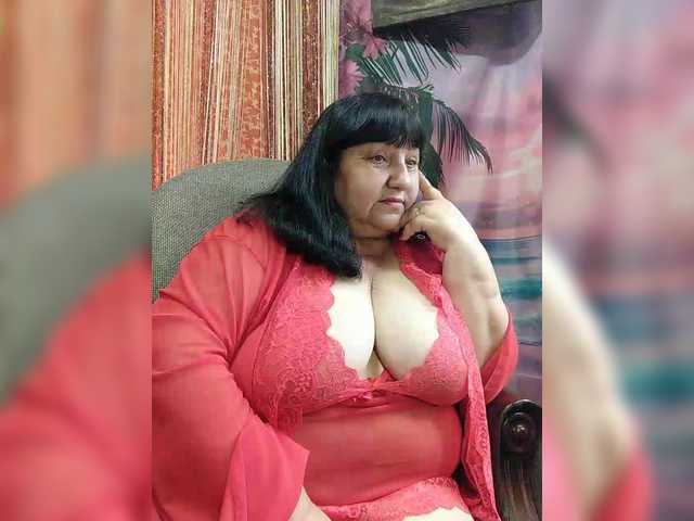 Nezsbudka's BongaCams show and profile