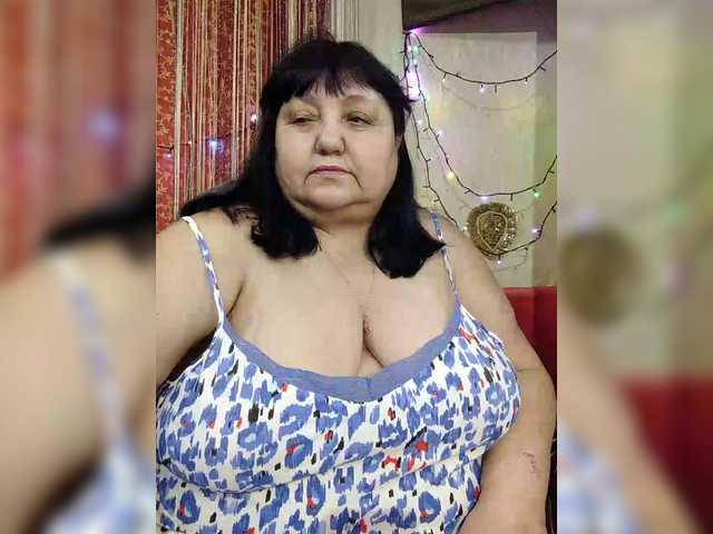 Nezsbudka's BongaCams show and profile