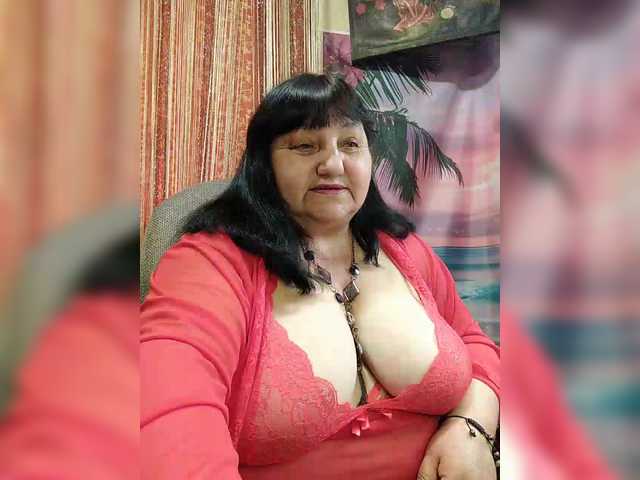 Nezsbudka's BongaCams show and profile