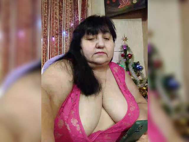 Nezsbudka's BongaCams show and profile