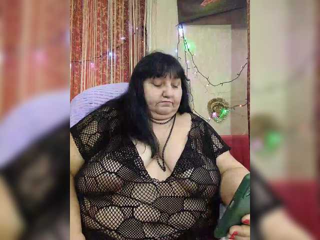 Nezsbudka's BongaCams show and profile