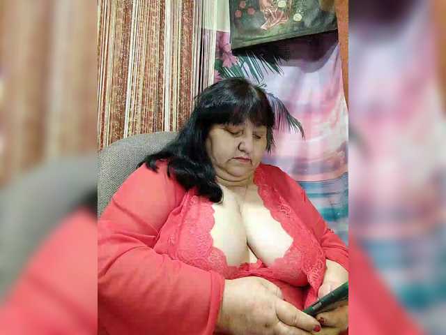 Nezsbudka's BongaCams show and profile