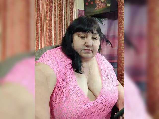 Nezsbudka's BongaCams show and profile