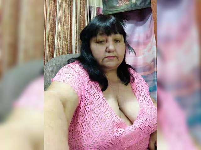 Nezsbudka's BongaCams show and profile