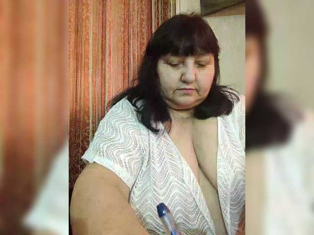 Nezsbudka's BongaCams show and profile